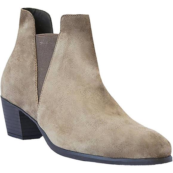 NEW MUNRO women's jackson ankle boot in sesame suede